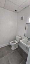 7200-7256 NW 31st St, Miami, FL for lease Interior Photo- Image 2 of 5