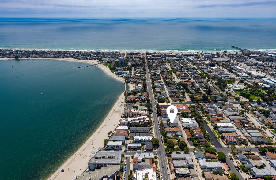 1152 Pacific Beach Dr, San Diego, CA for sale - Building Photo - Image 2 of 9