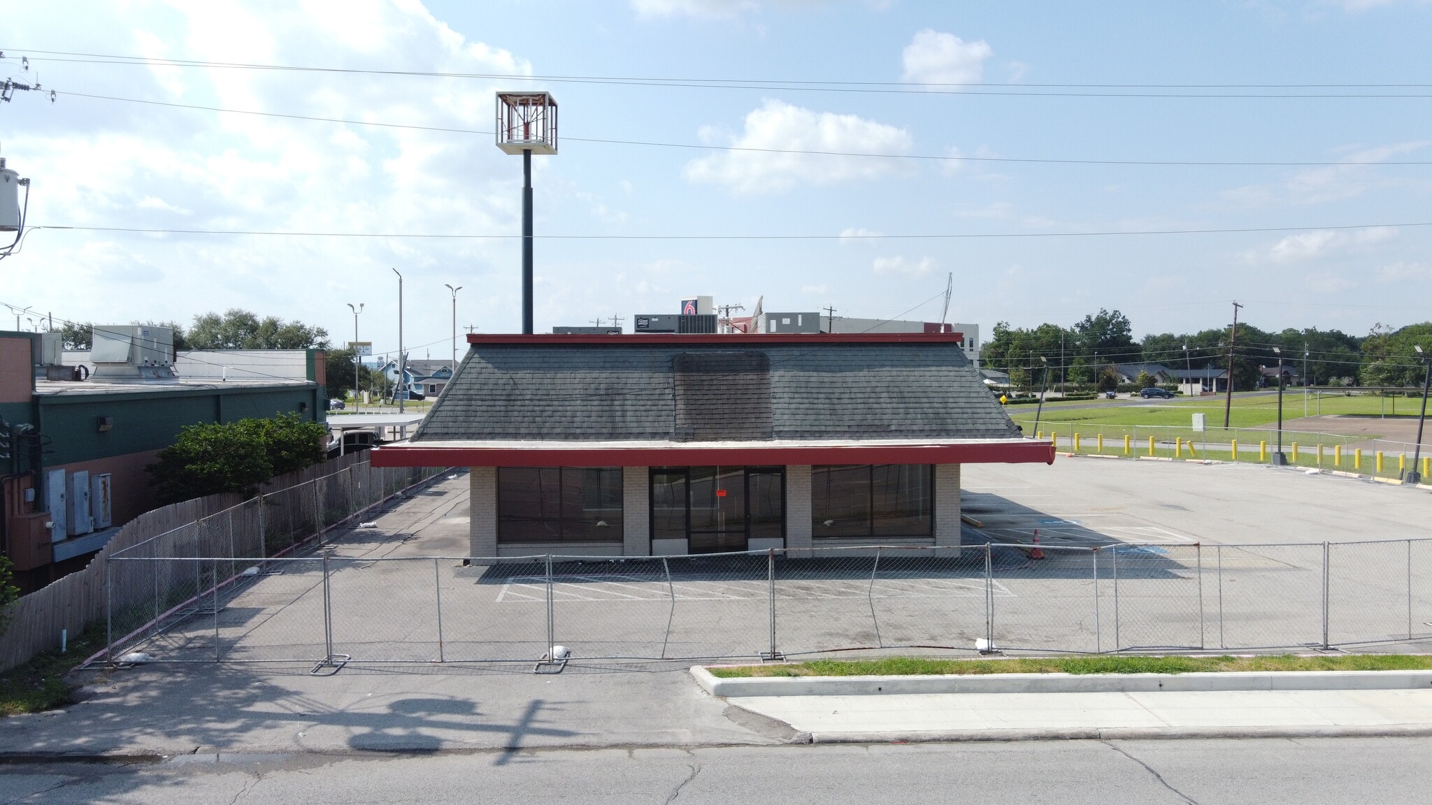 4308 Texas Ave, La Marque, TX for lease Primary Photo- Image 1 of 8