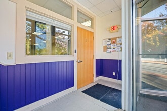 18 Main St, Bloomfield, NY à louer Photo intérieure- Image 2 de 2