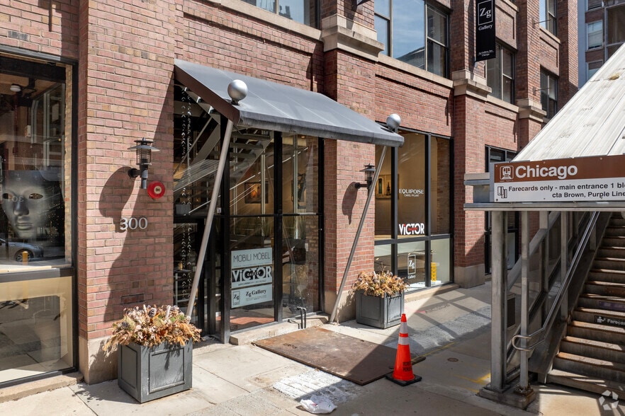 730 N Franklin St, Chicago, IL à louer - Photo du bâtiment - Image 3 de 18