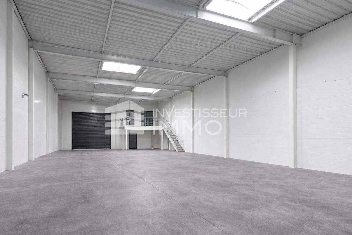 Local d'activités dans Torcy à vendre Photo intérieure- Image 1 de 4