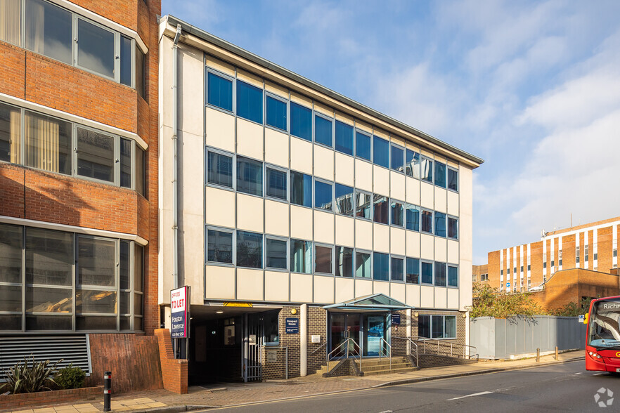 30-32 St. Georges Rd, London for lease - Building Photo - Image 3 of 3