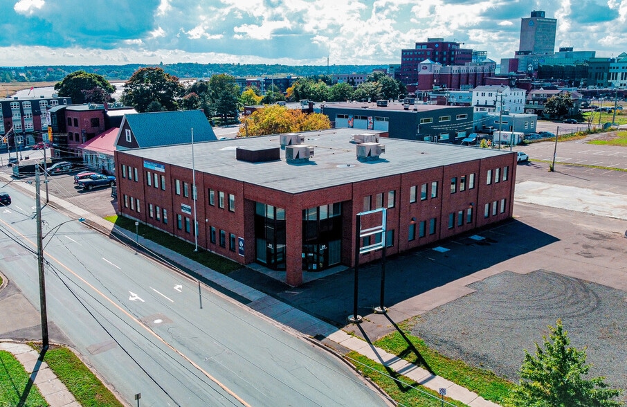 50 King St, Moncton, NB à louer - Photo du bâtiment - Image 2 de 10