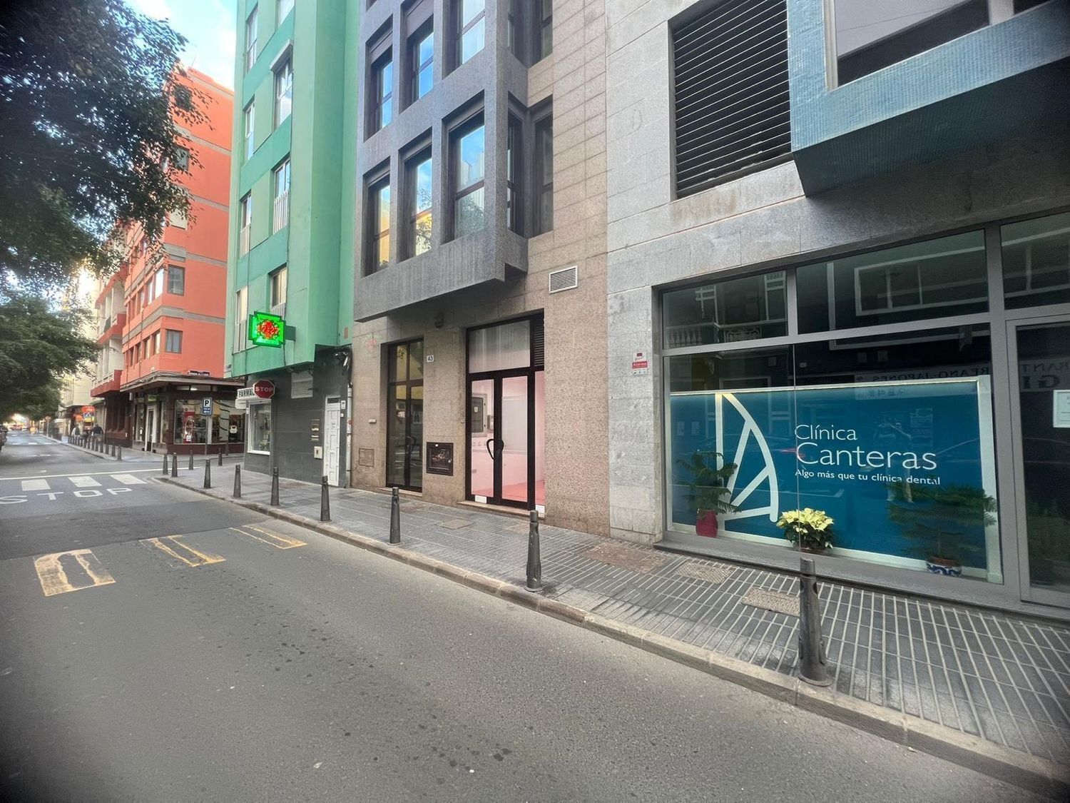 Calle Nicolás Estévanez, 43, Las Palmas de Gran Canaria, Las Palmas for lease Primary Photo- Image 1 of 20