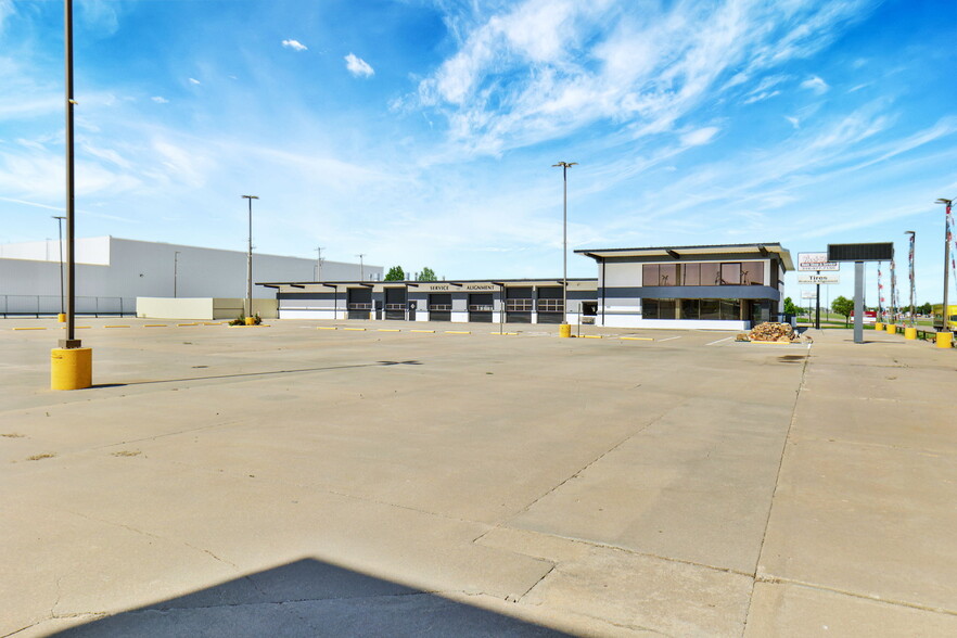 11209 W Kellogg, Wichita, KS for sale - Building Photo - Image 2 of 75