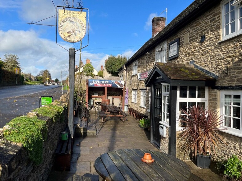 2 Ash Walk, Henstridge à vendre - Photo du bâtiment - Image 2 de 11