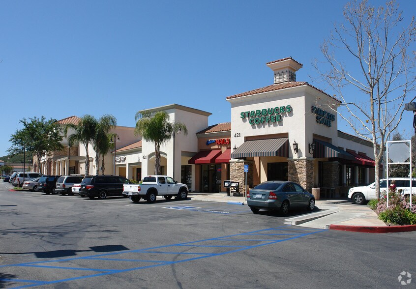 411-541 S Reino Rd, Newbury Park, CA à louer - Photo du bâtiment - Image 2 de 14