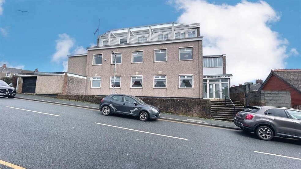 Fulke St, Milford Haven à vendre - Photo principale - Image 1 de 15