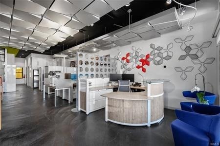 123 Richmond St, El Segundo, CA for lease - Interior Photo - Image 2 of 70