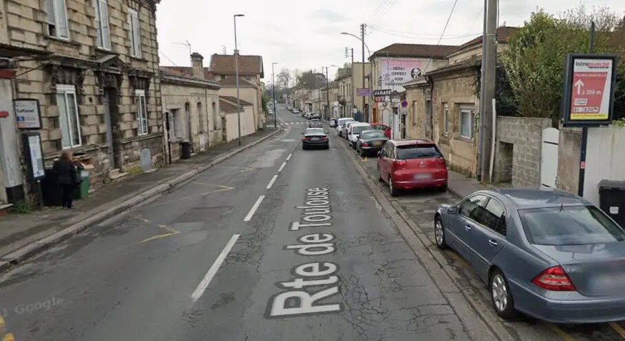 Office in Talence for lease Building Photo- Image 1 of 2