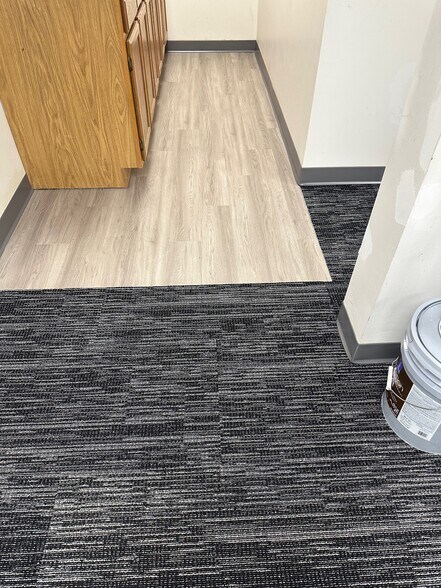 2304-2306 Berlin Tpke, Newington, CT à louer - Photo du bâtiment - Image 2 de 10