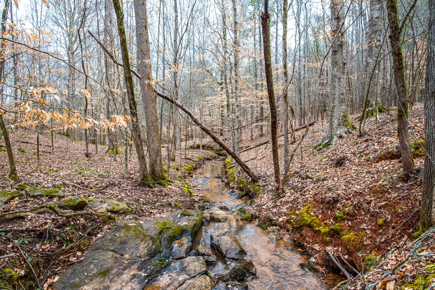 734 Fincher Rd, Covington, GA à vendre - Photo du bâtiment - Image 2 de 18