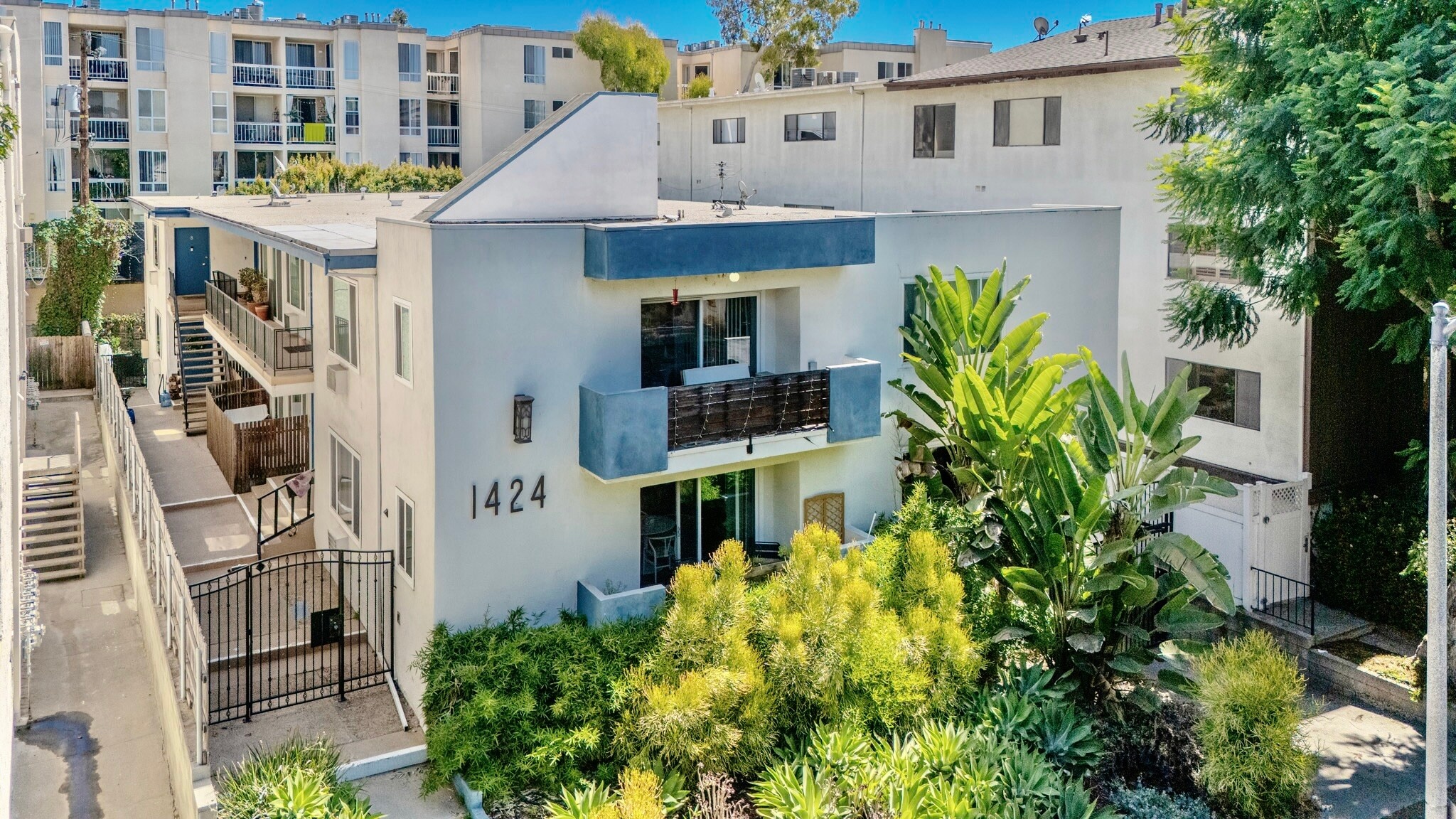 1424 Greenfield Ave, Los Angeles, CA for sale Building Photo- Image 1 of 27