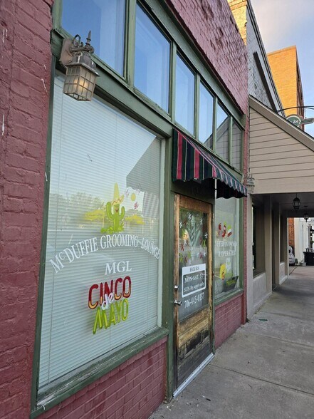 126 Railroad St, Thomson, GA à vendre - Photo du bâtiment - Image 2 de 12