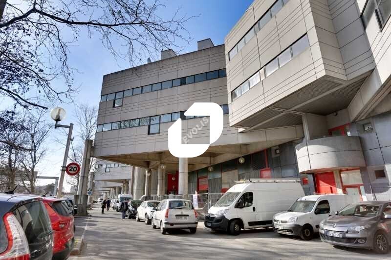 Bureau dans Saint-Denis à louer Photo du bâtiment- Image 1 de 8