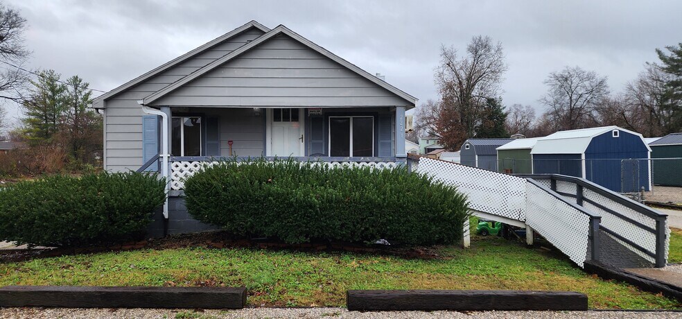 2221 E Morgan Ave, Evansville, IN for lease - Building Photo - Image 1 of 6