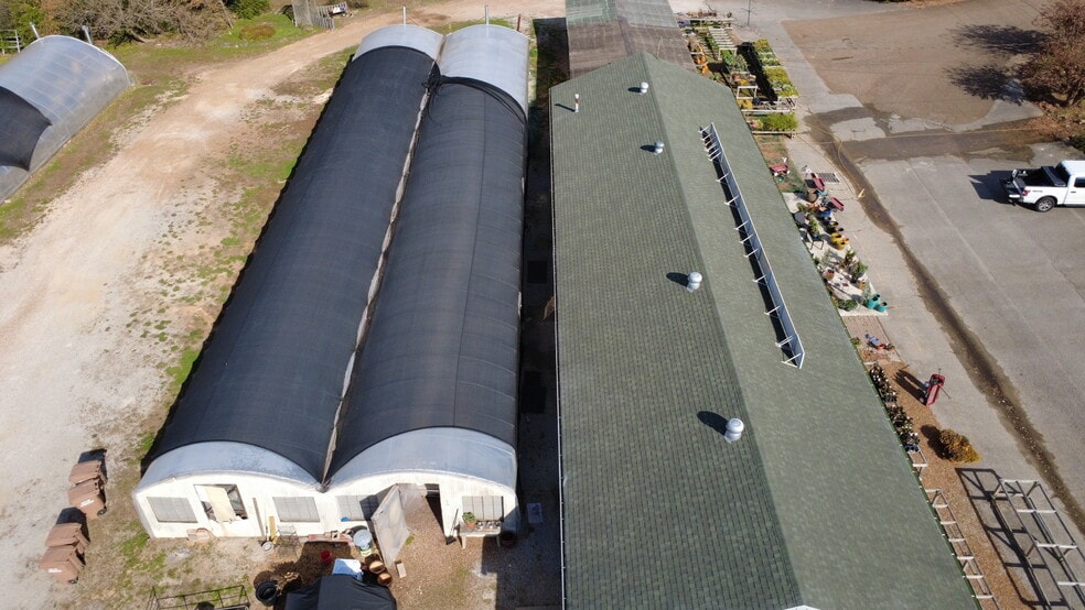 826 Broad N st, Lexington, TN for lease - Building Photo - Image 3 of 6