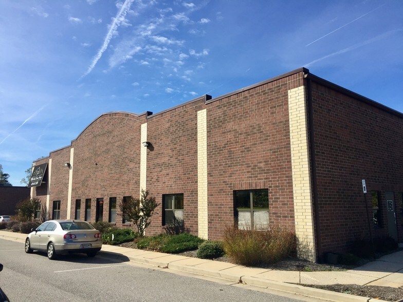 1514 Jabez Run, Millersville, MD à vendre - Photo du bâtiment - Image 2 de 4