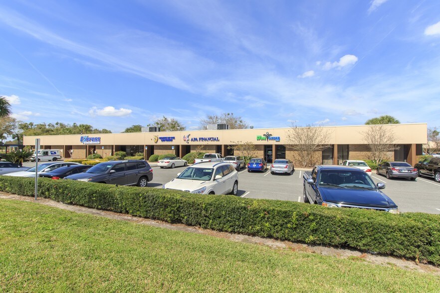 2411 Sand Lake Rd, Orlando, FL à louer - Photo du bâtiment - Image 3 de 23