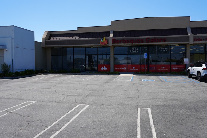 18225 Hawthorne Blvd, Torrance, CA for lease - Building Photo - Image 3 of 10