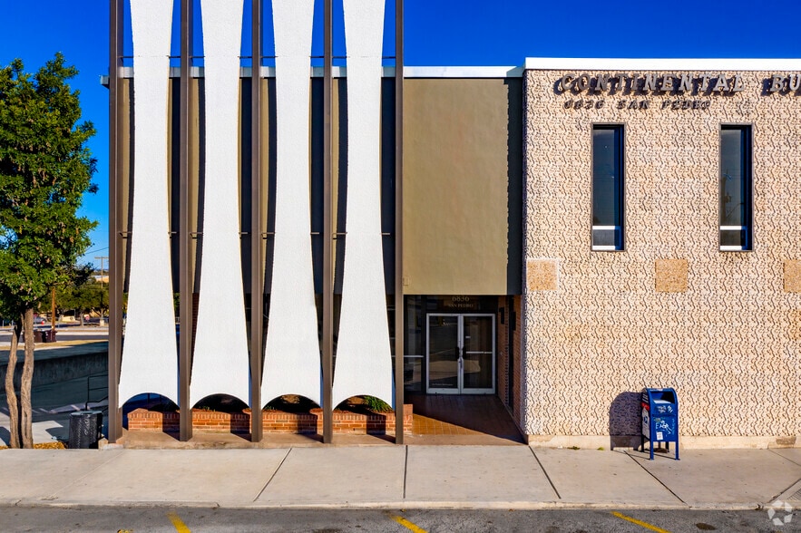 6836 San Pedro Ave, San Antonio, TX for lease - Building Photo - Image 3 of 27