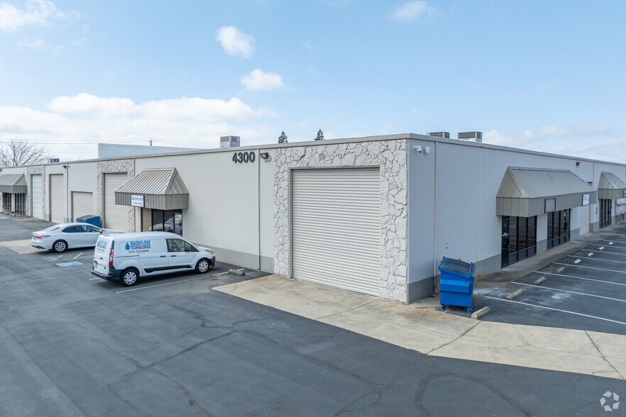 4300 82nd St, Sacramento, CA for lease - Building Photo - Image 3 of 9