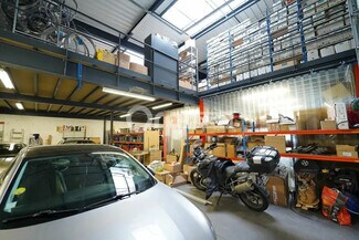 Plus de détails pour Bureau, Local d'activités à louer