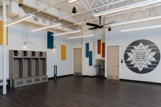 5959 Royal Ln, Dallas, TX for lease Interior Photo- Image 2 of 9