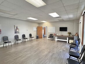 747 Queen City Pky, Gainesville, GA for lease Interior Photo- Image 2 of 11