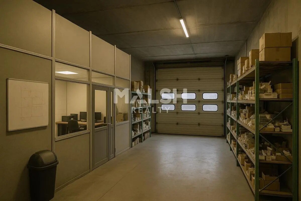 Local d'activités dans Brignais à vendre Photo intérieure- Image 1 de 16