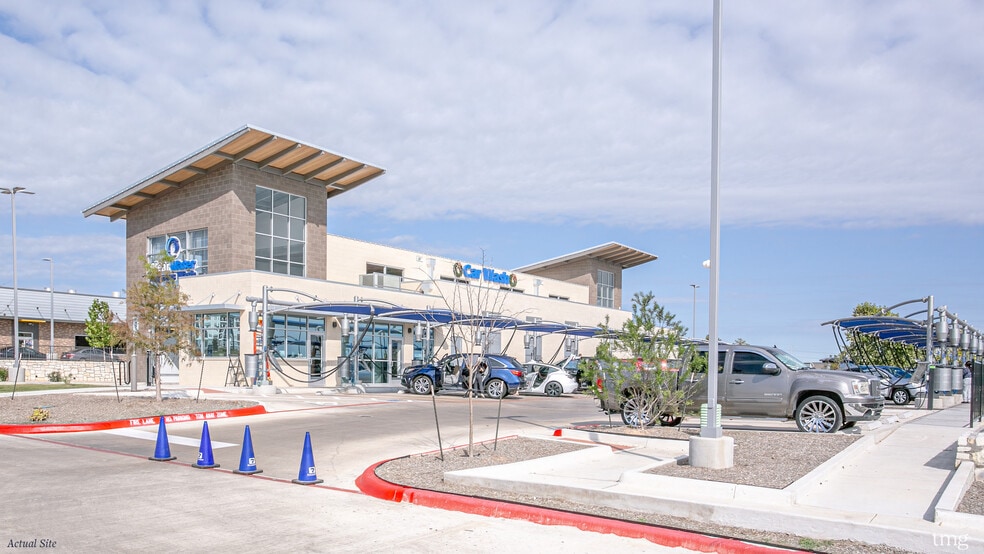 7101 E William Cannon Dr, Austin, TX à vendre - Photo du bâtiment - Image 2 de 9