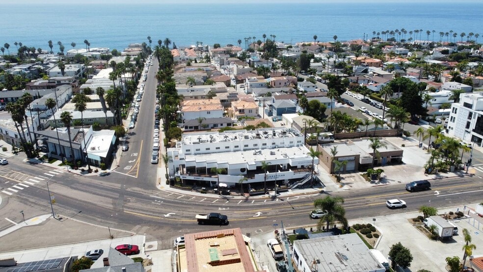 6800-6830 La Jolla Blvd, San Diego, CA for lease - Building Photo - Image 3 of 7