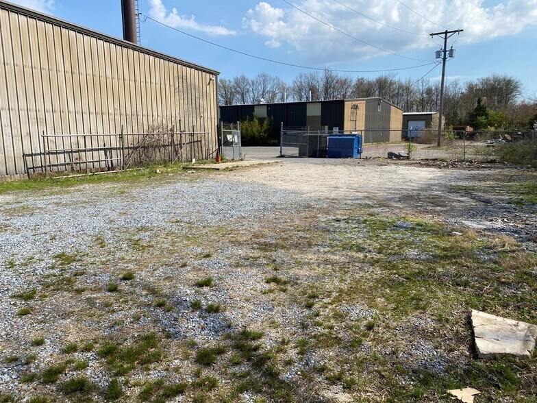 665 Dawson Dr, Newark, DE à louer - Photo du bâtiment - Image 3 de 11
