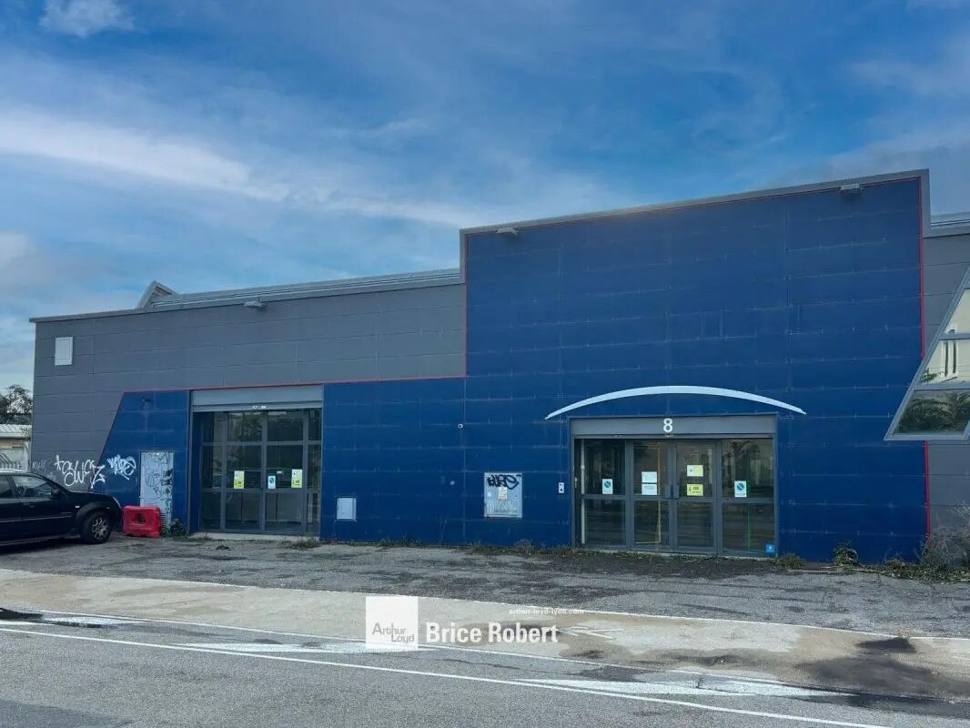 Office in Lyon for lease Building Photo- Image 1 of 7