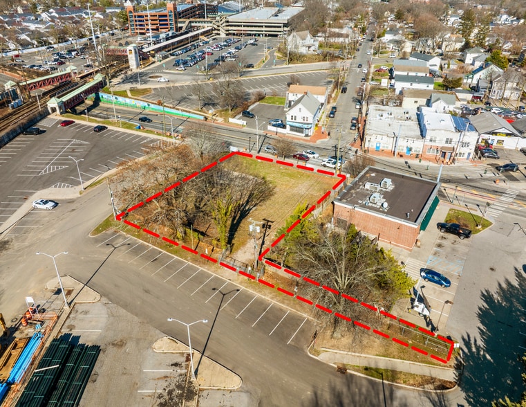 1291 New York Ave, Huntington Station, NY for sale - Building Photo - Image 1 of 4