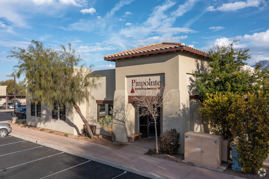 7333 E Tanque Verde Rd, Tucson, AZ for sale - Primary Photo - Image 1 of 1