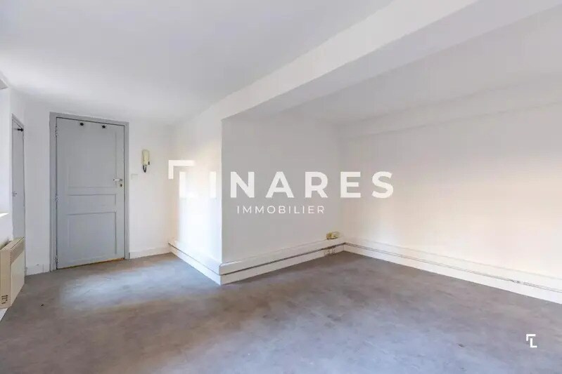 Office in Aix-en-Provence for lease - Interior Photo - Image 2 of 2