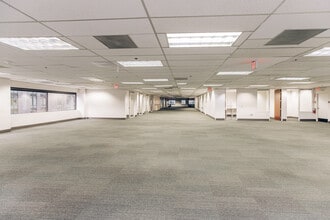 111 SW Columbia St, Portland, OR for lease Building Photo- Image 2 of 6