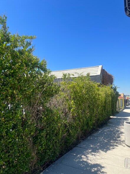 2852 W Valley Blvd, Alhambra, CA à vendre - Photo du bâtiment - Image 3 de 11