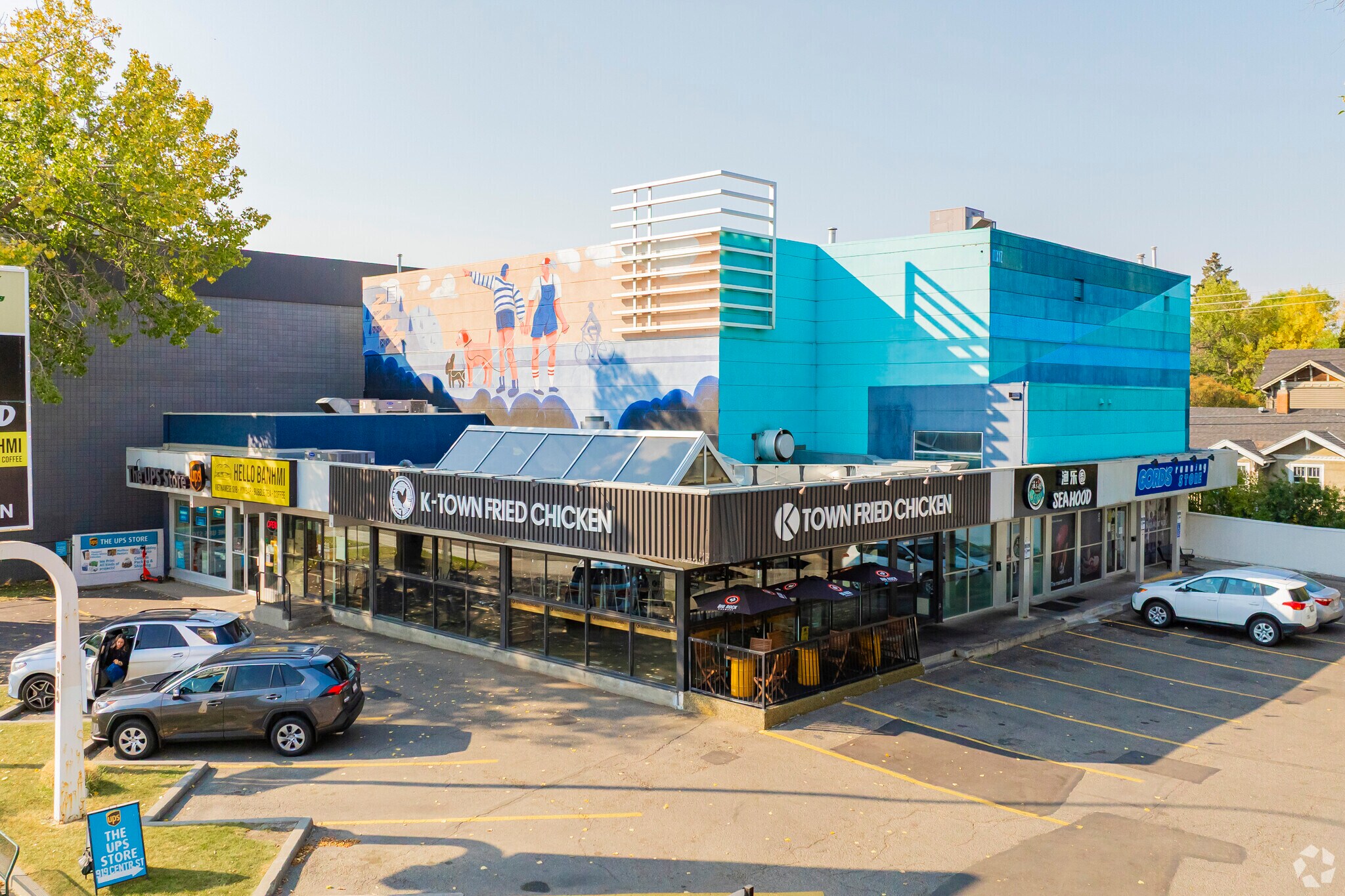 919 Centre St N, Calgary, AB for sale Primary Photo- Image 1 of 1