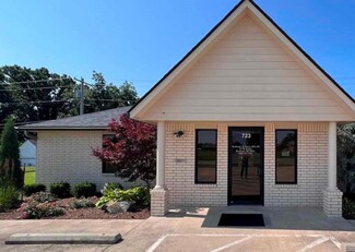 More details for 723 W Doolin Ave, Blackwell, OK - Office for Sale