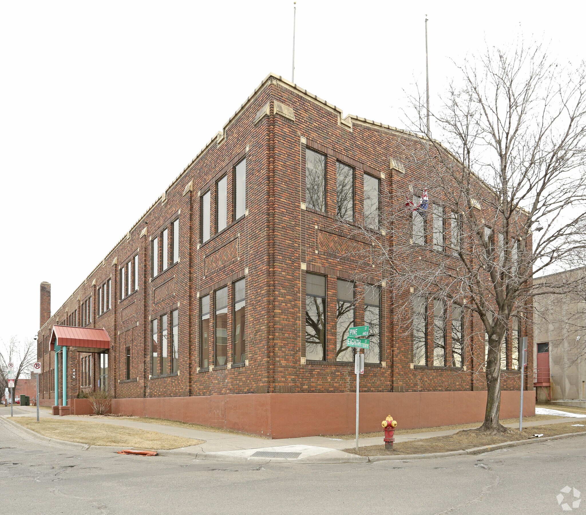 444 Pine St, Saint Paul, MN à louer Photo du bâtiment- Image 1 de 7