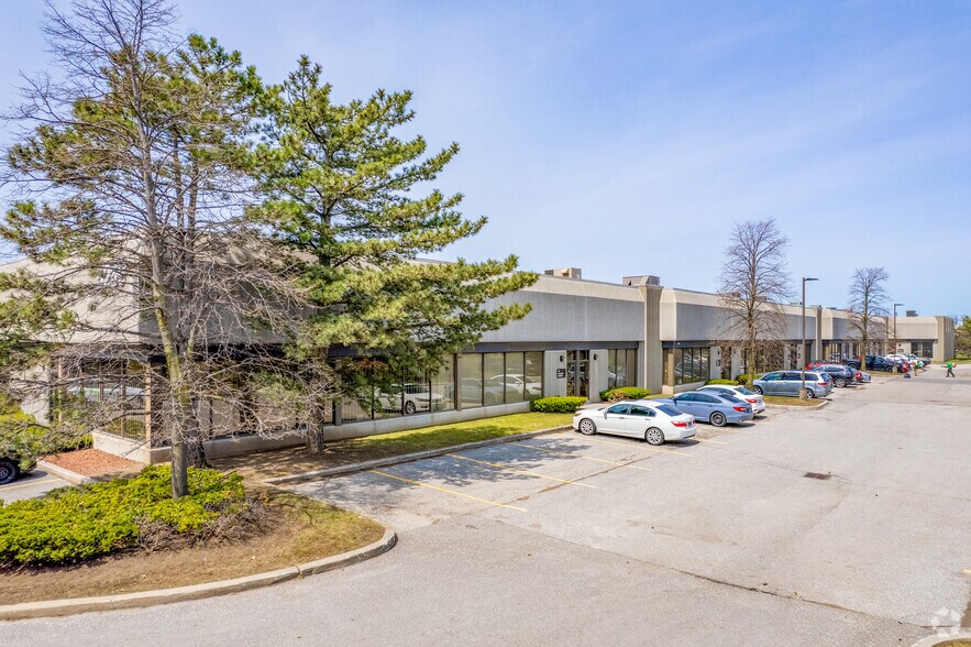 5250 Finch Ave E, Toronto, ON à louer - Photo du bâtiment - Image 2 de 20