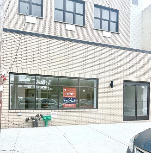 15007 41st Ave, Flushing, NY for lease - Building Photo - Image 2 of 7
