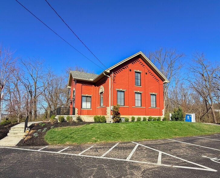 3772 Hauck Rd, Cincinnati, OH à louer - Photo du bâtiment - Image 3 de 5