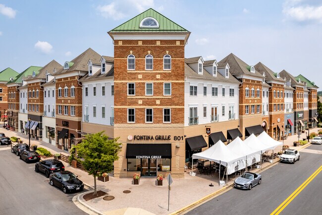 More details for 402 King Farm Blvd, Rockville, MD - Retail for Lease