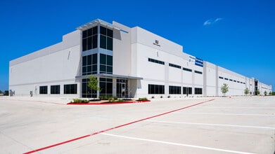 22867 IH-35, Schertz, TX for lease Building Photo- Image 2 of 2