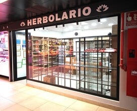 Retail in Madrid, Madrid for lease Interior Photo- Image 1 of 10