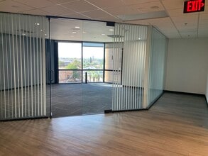 411 E Bonneville Ave, Las Vegas, NV for lease Interior Photo- Image 2 of 5